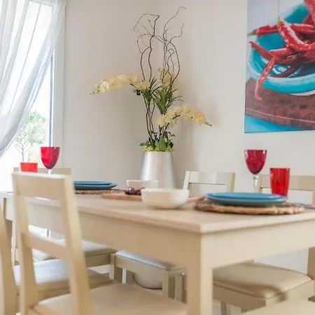 Holiday home Welcoming Holiday In With Shared Swimming Pool *
